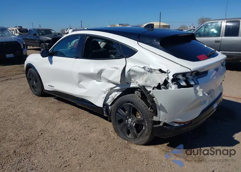 2021 Ford Mustang Mach-E California Route 1 z USA, uszkodzony, nr VIN 3FMTK2R75MMA19287